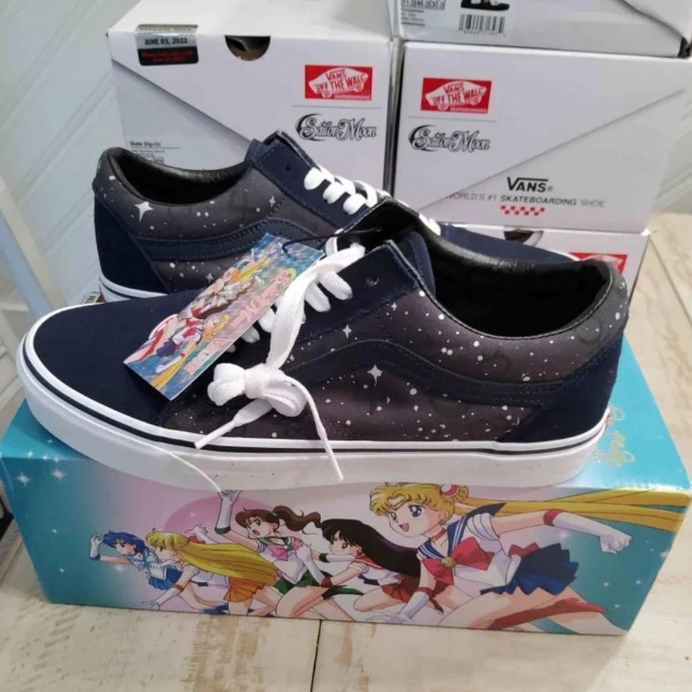 VANS OLD SKOOL PRETTY GUARDIAN SAILOR MOON PARISIAN NIGHT US SIZE MEN'S 9.5, W11